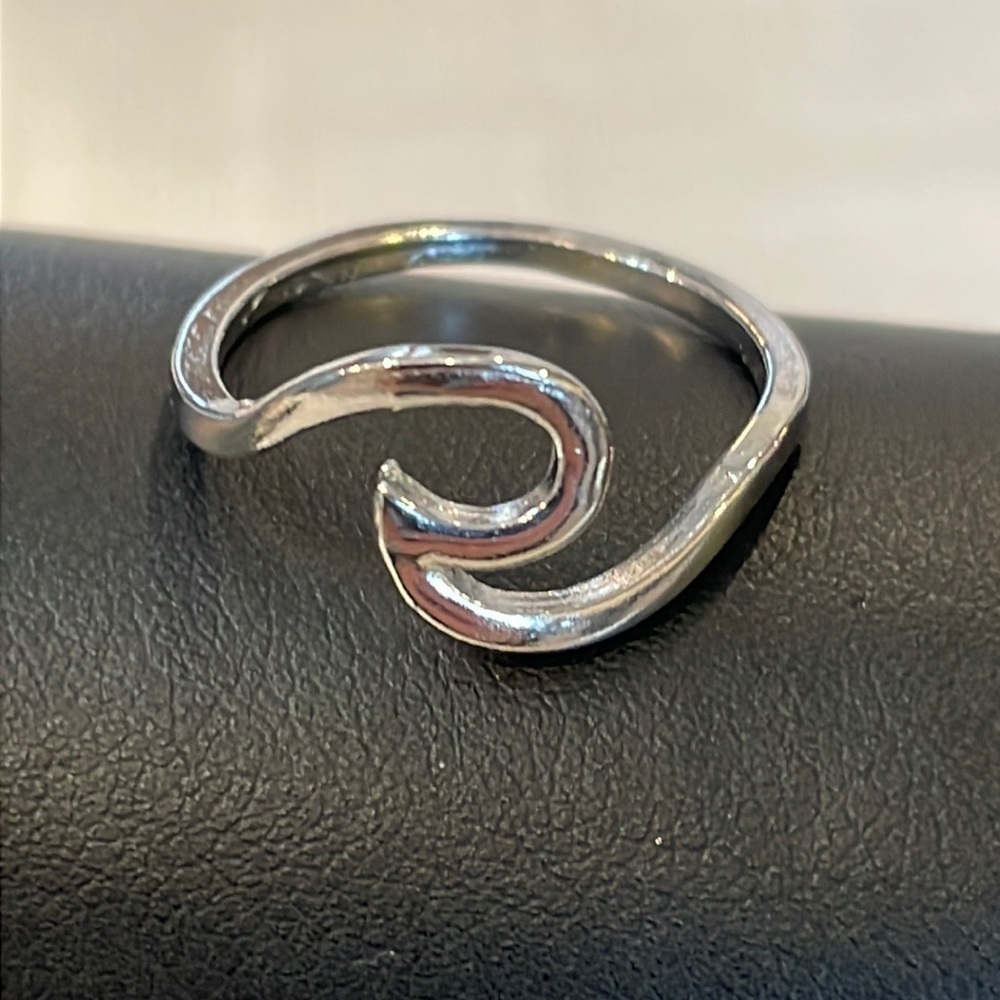 💐5/25 open swirl boho silver tone simple ring